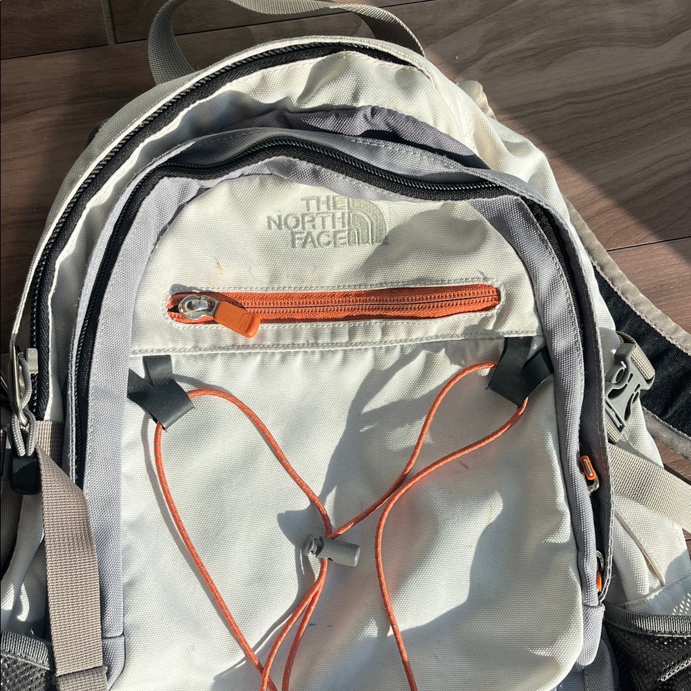 The North Face Isabella Gray and White Backpack - Picture 3 of 6